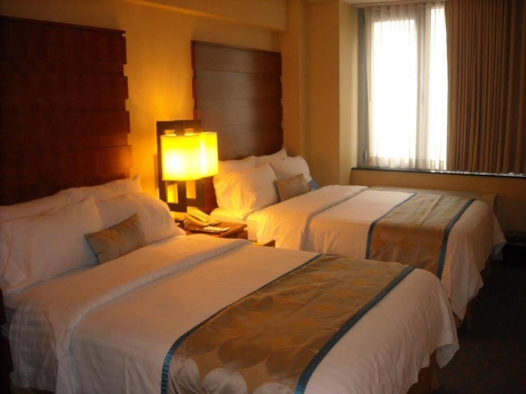 Fairfield Inn & Suites By Marriott New York Manhattan/Fifth Avenue Exterior foto